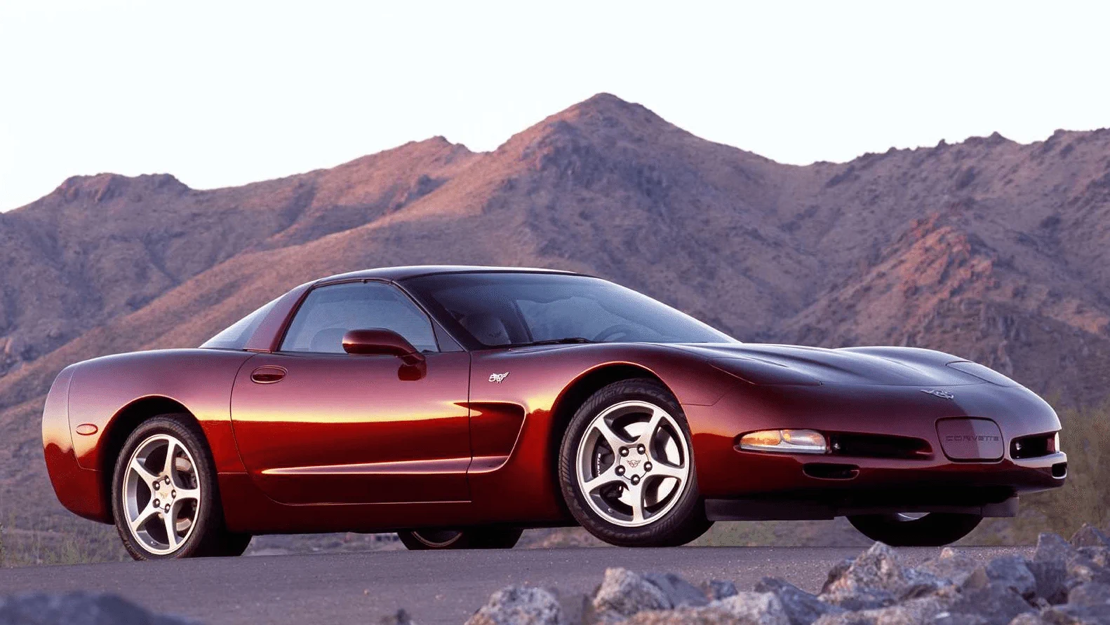 Corvette Generations/C5/C5 2003 Purple 50th Right.webp